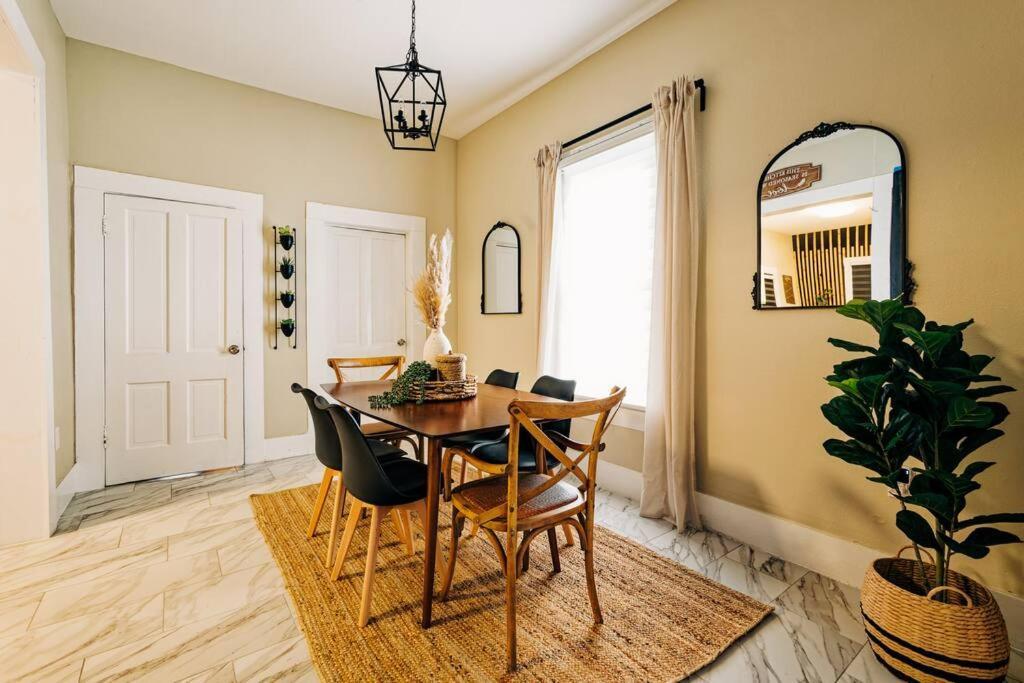 Close To Downtown San Antonio,Tx With Private Backyard And Firepit Kültér fotó