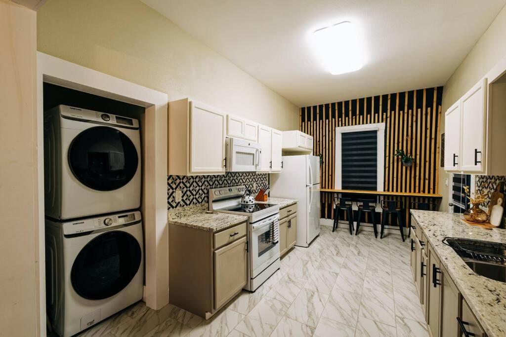 Close To Downtown San Antonio,Tx With Private Backyard And Firepit Kültér fotó